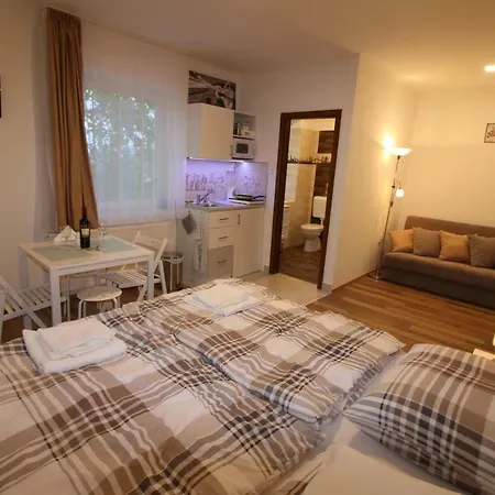 アパート Szent Ivan エゲル